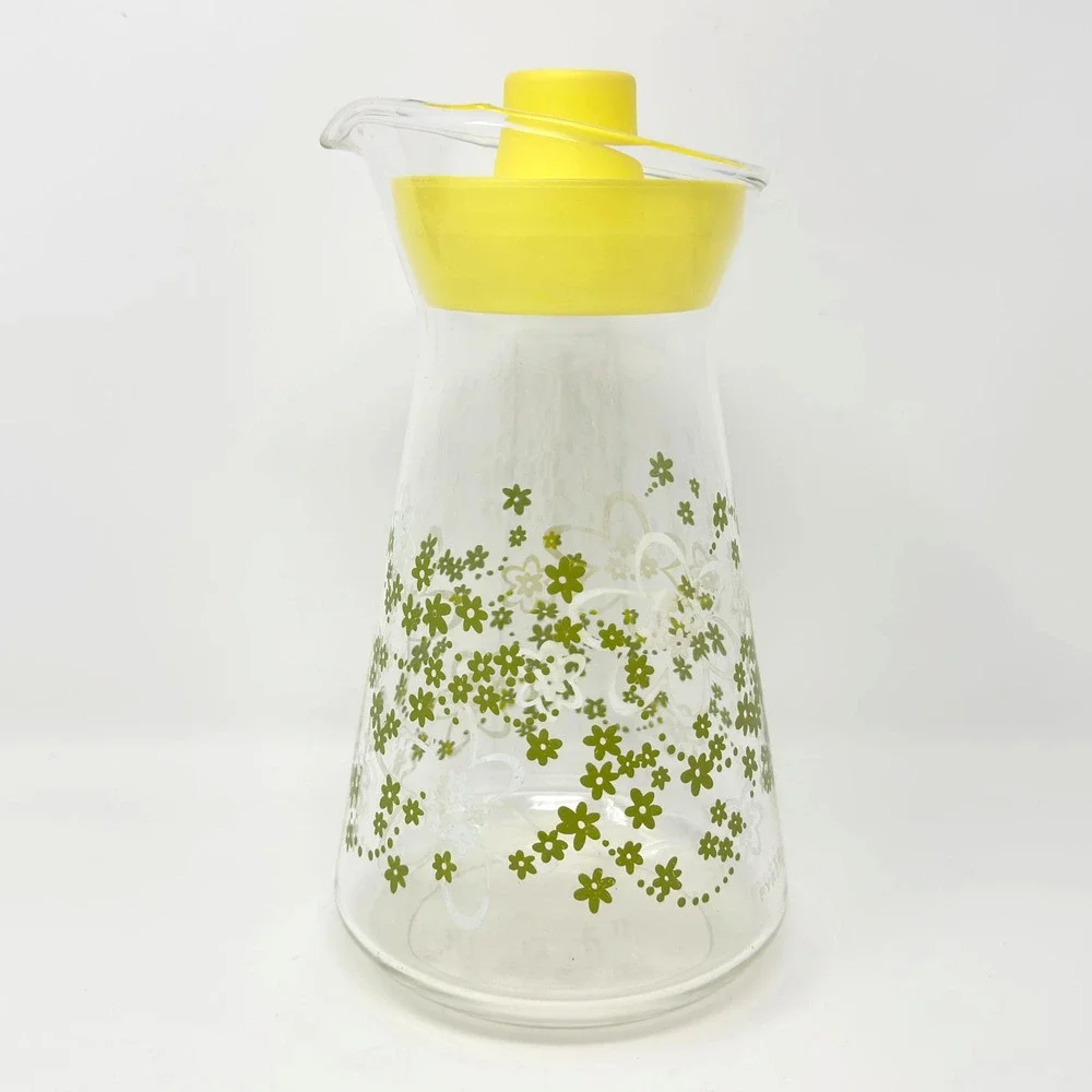 Pyrex Crazy Daisy Spring Blossom Juice Carafe Pitcher w Lid Green & White *Read